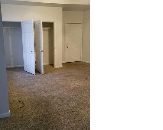 2nd image of 1227 Laidlaw Ave APT 1