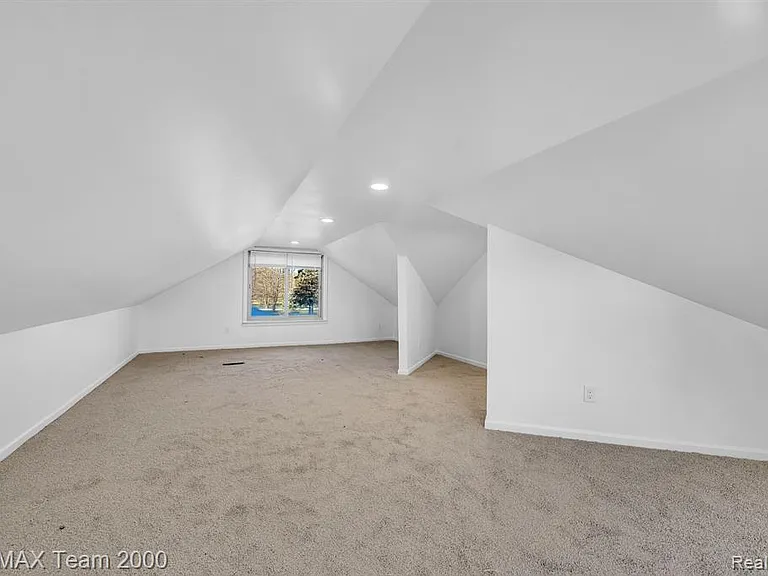 48905 Nine Mile Rd — Photo 26