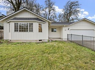 662 S 44th St, Springfield, OR 97478
