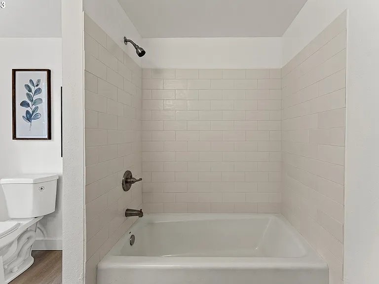 5514 N Syracuse St — Photo 20