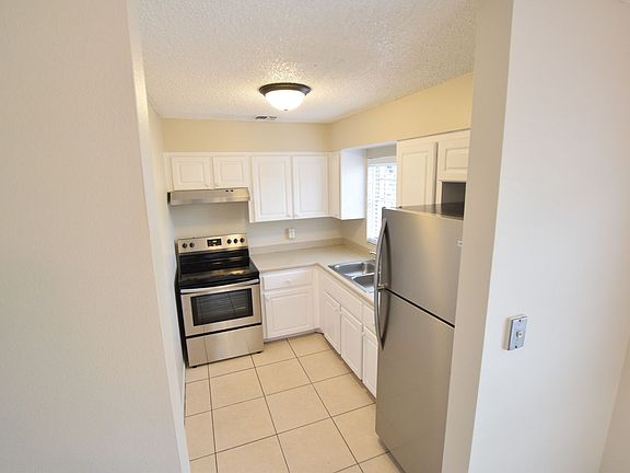 5th image of 916 W New York Ave #920B206