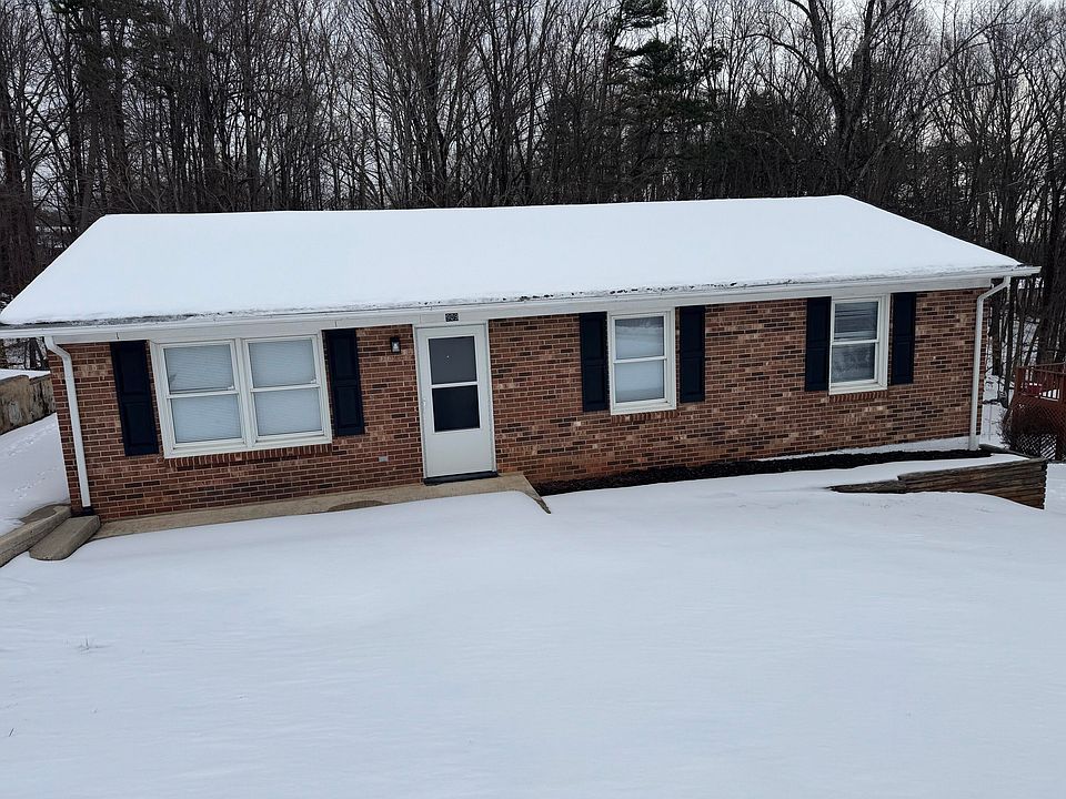 1st image of 909 Meadow Ln