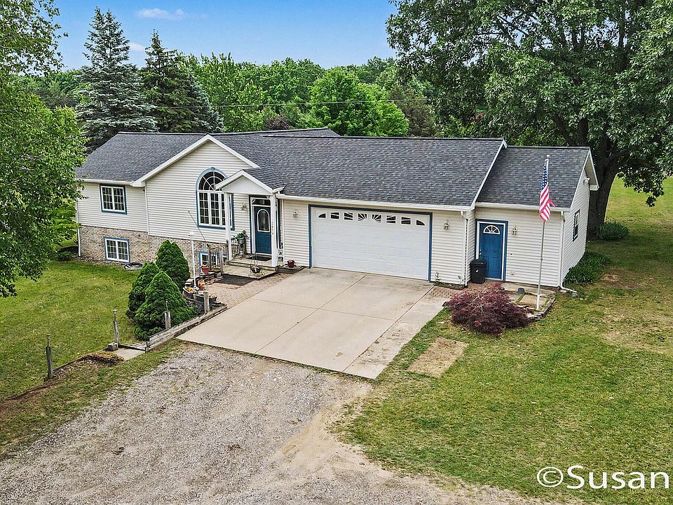 1st image of 3454 Holland Lake Rd