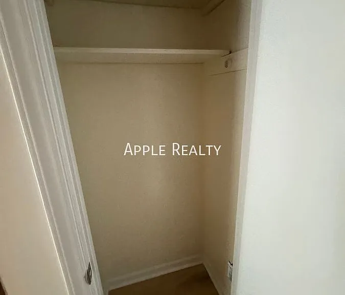 925 Fleming Dr — Photo 8