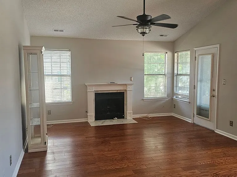 804 Newday Ct — Photo 12