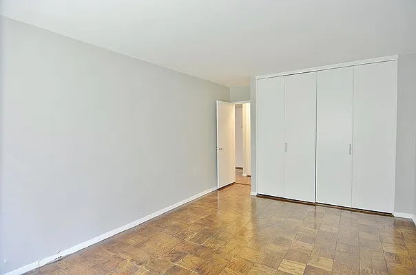 Rented by Park Property Advisors | media 5