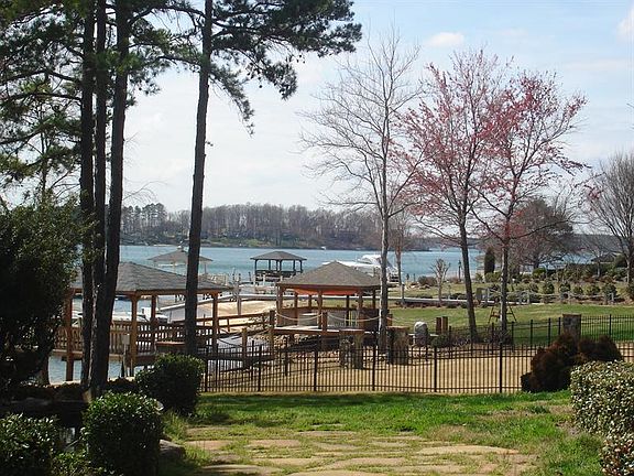 3rd image of 17344 Connor Quay Ct