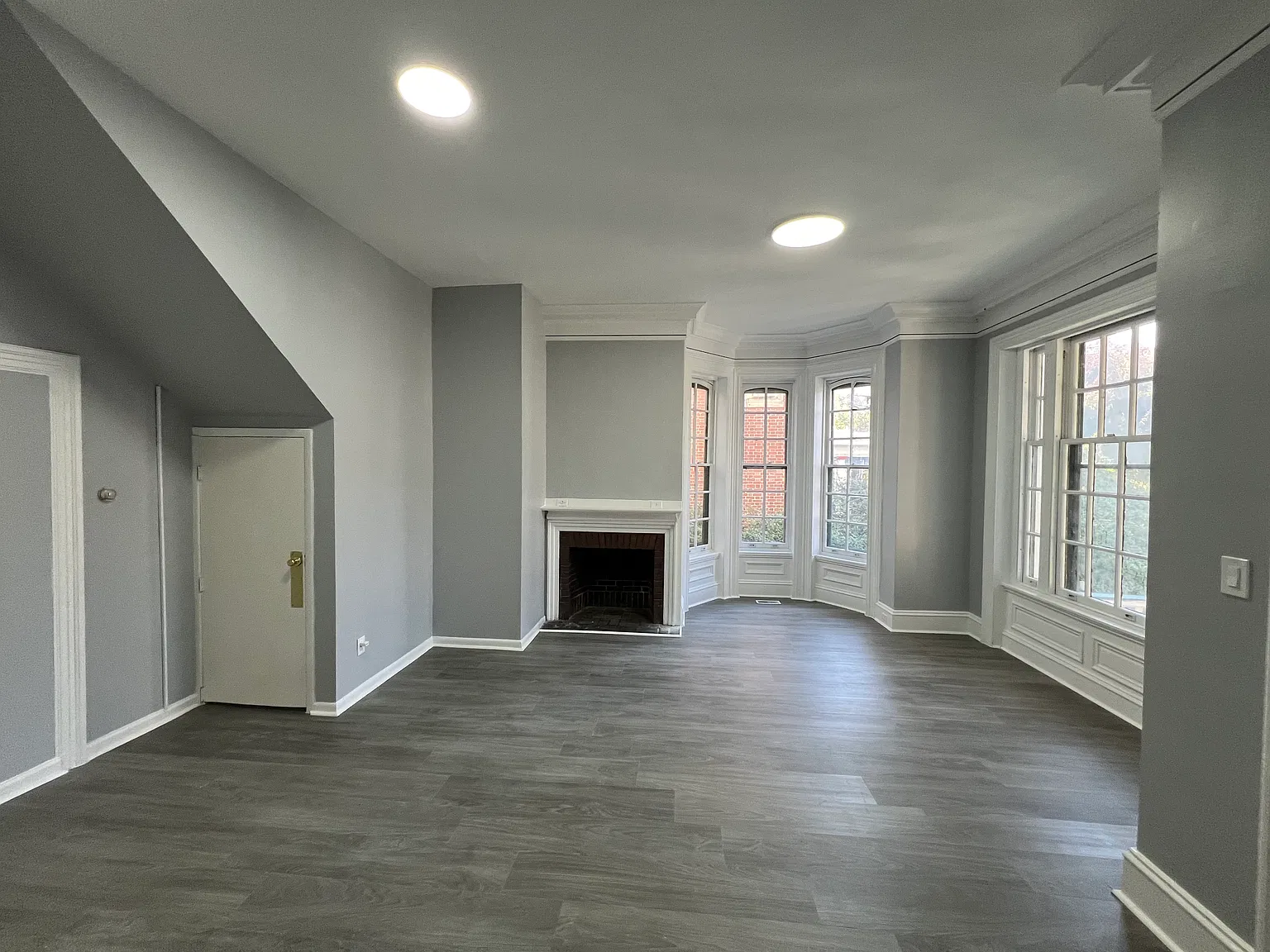 1 bed, 800 sqft, $1,200 — Photo 3