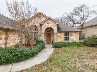 130 Kahalulu Dr, Bastrop, TX 78602