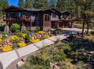 19061 Mount McLoughlin Ln, Bend, OR 97703