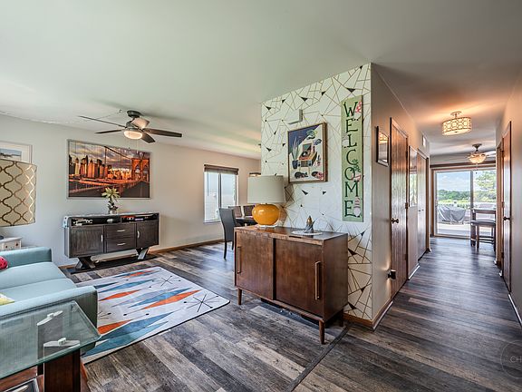 4th image of 299 Clarendon Ln