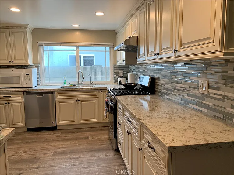 5822 Newman St — Photo 11