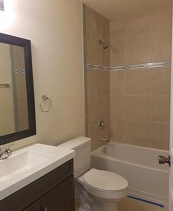 5th image of 3813/3815 SW 8th Ct