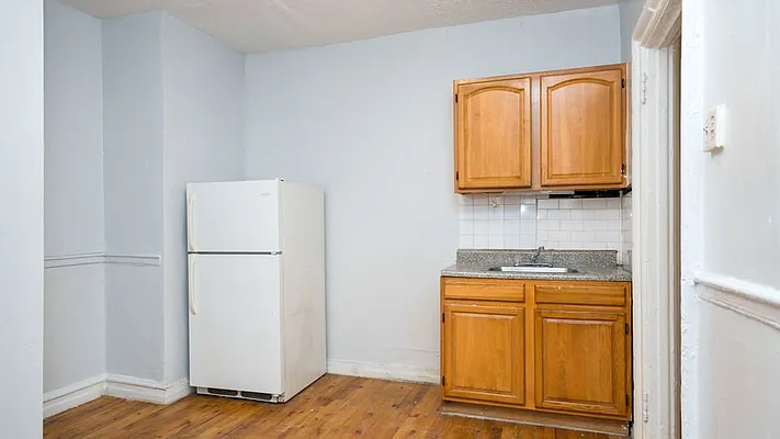 Rented by Nooklyn NYC LLC | media 25