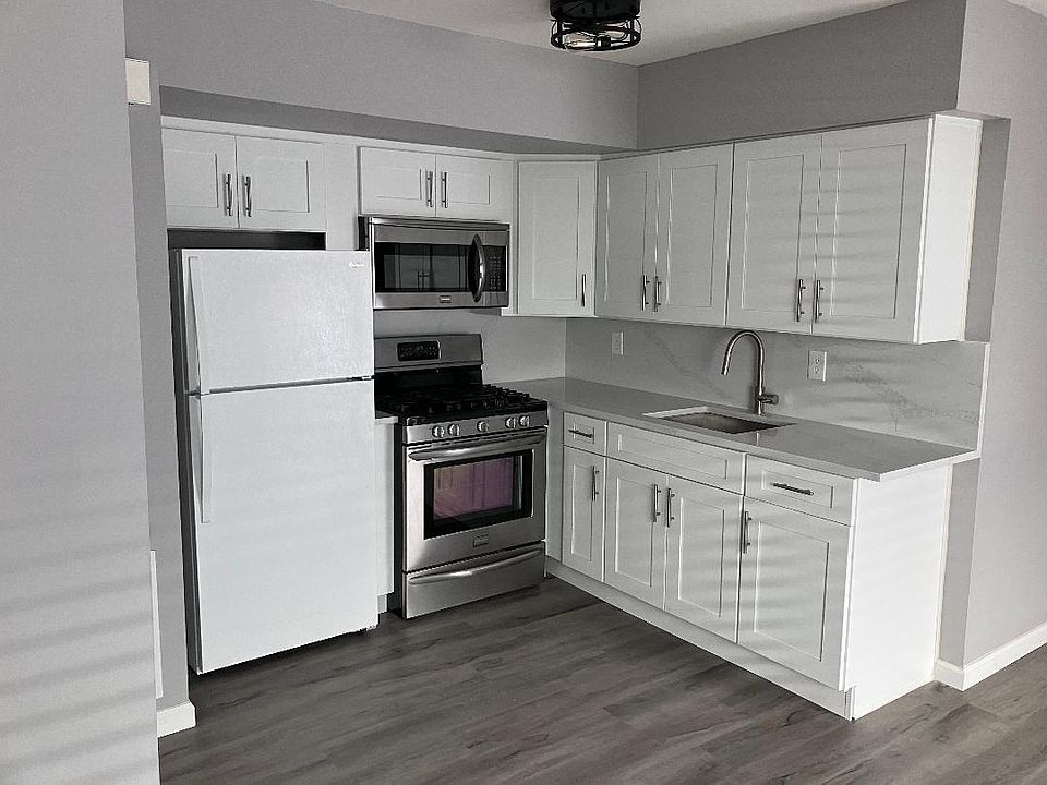 1st image of 55 Marne Ave
