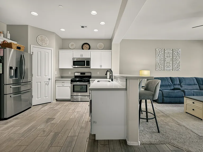 652 Brindle Dr — Photo 14
