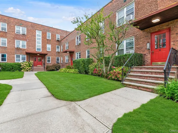 275 Maple Ave, Rockville Centre, NY