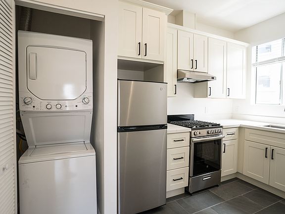 5th image of 1236 Jones St #20