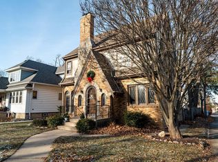 3520 W Sunbury Ct, Milwaukee, WI