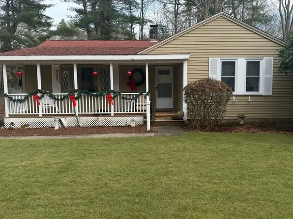 26 Dean St, Norton, MA 02766