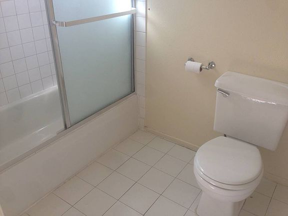3rd image of 630 W Sepulveda St APT 6