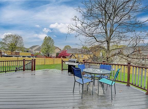 4th image of 2228 Austin Ln