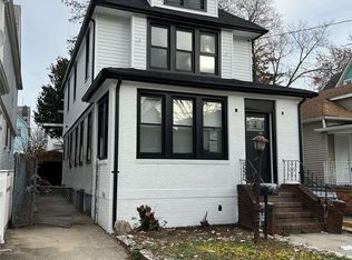 11035 166th St, Jamaica, NY 11433