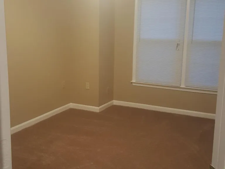 3324 Westdale Ct — Photo 12