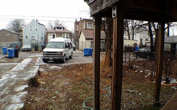 4th image of 6332 S Winchester Ave #1