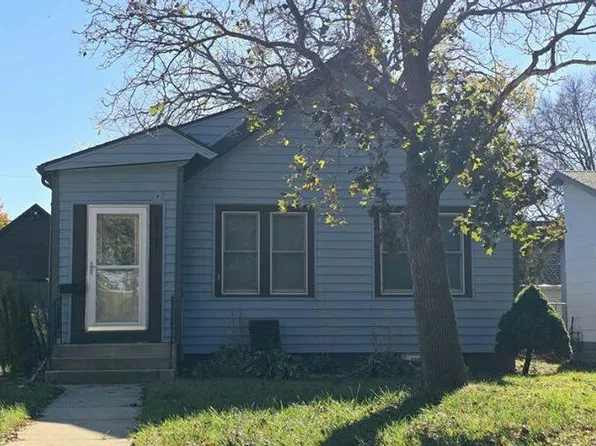 215 Belle Ave, Mankato, MN 56001