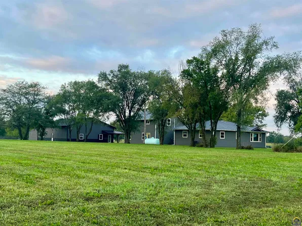3139 E 293rd St, Melvern, KS 66510