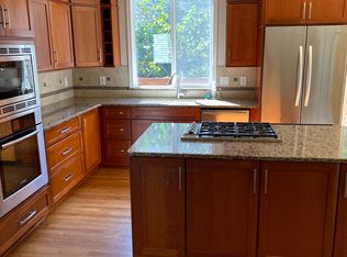 19775 Spring Ridge Dr, West Linn, OR 97068