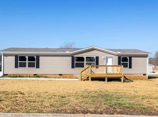 170 Meadow Lawn Dr, Englewood, TN 37329