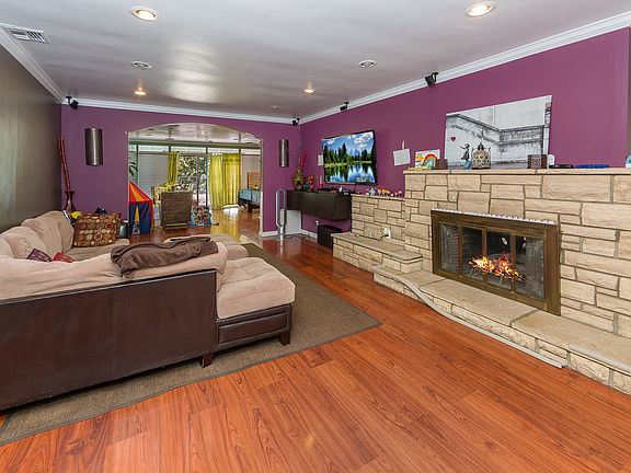 5th image of 3303 Alicia Ave