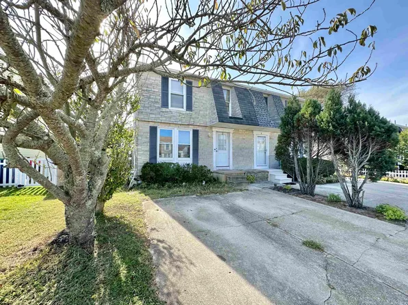 12 Ontario Dr #A, Brigantine, NJ 08203