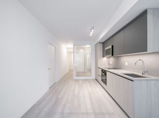 400 King St W #511, Toronto, ON M5V 1K2