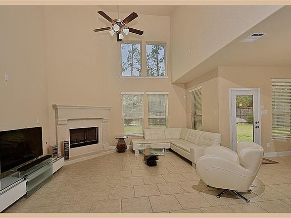 4th image of 6 Larchfield Ct
