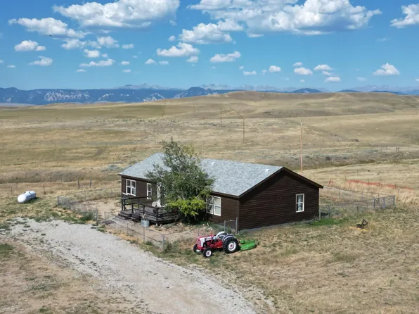 33 Oxbow Rd, Buffalo, WY 82834