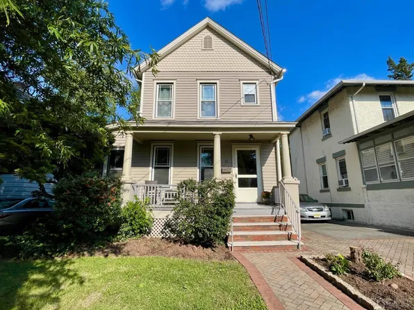 13 N 5th Ave, Highland Park, NJ 08904