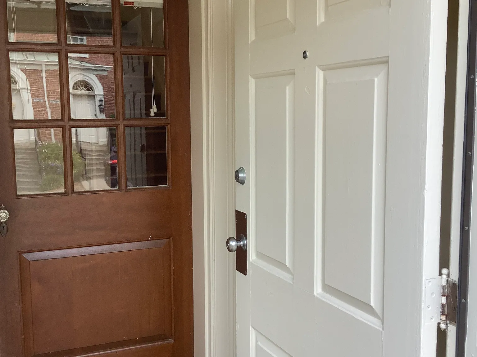3 bed, 1250 sqft, $10,200 — Photo 3