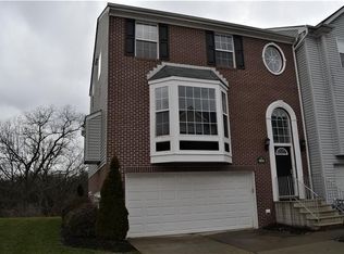 10551 Timber Edge Dr, Wexford, PA 15090