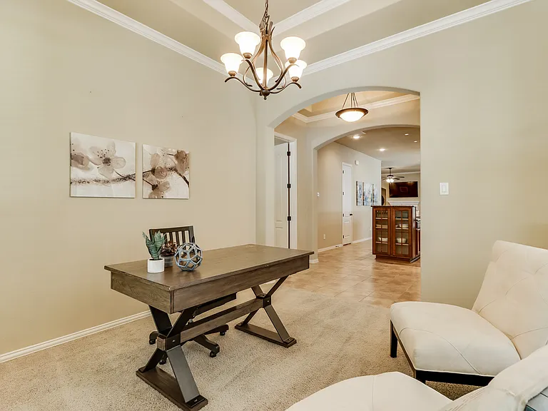 231 Carrington Ln — Photo 6