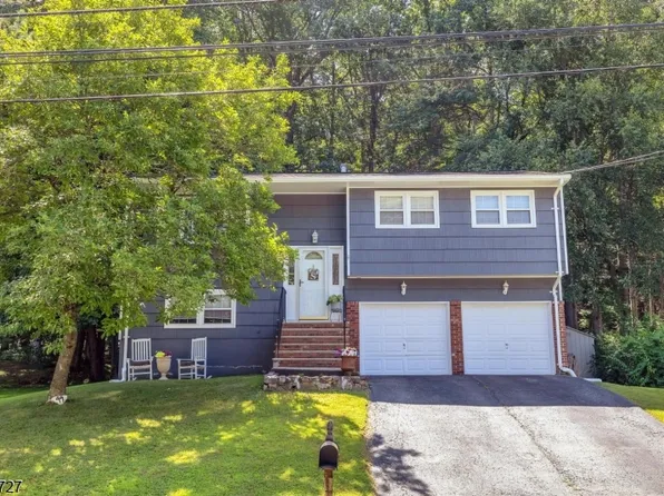 44 Deer Path Dr, Mount Olive Twp., NJ 07836