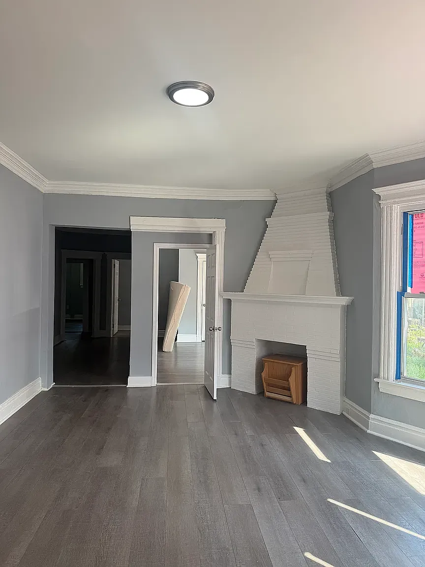 4 bed, 1200 sqft, $2,149 — Photo 4