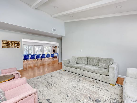 5th image of 13 Gladwyne Court