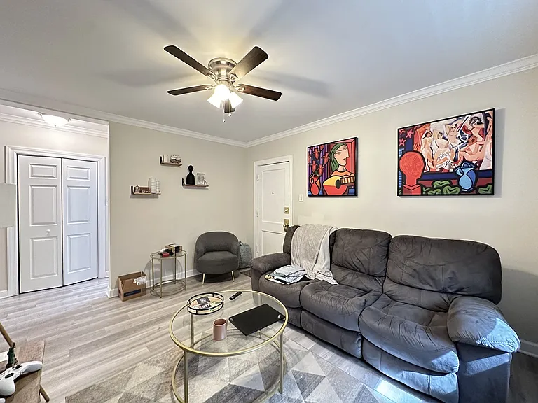 839 W Cornelia Ave #S2 — Photo 14