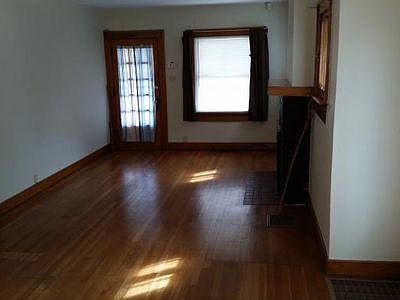 2nd image of 2743 Whittier Ave
