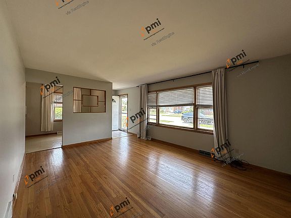 4th image of 1137 N Jay Ave