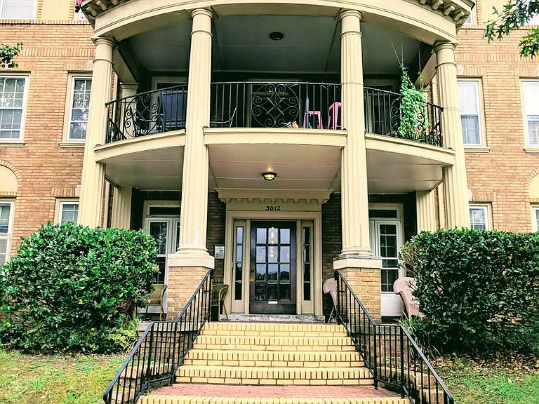 3012 Monument Ave.* — Photo 2