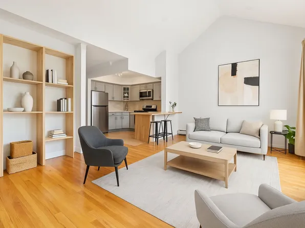 8604 Glenwood Road image 1 of 15